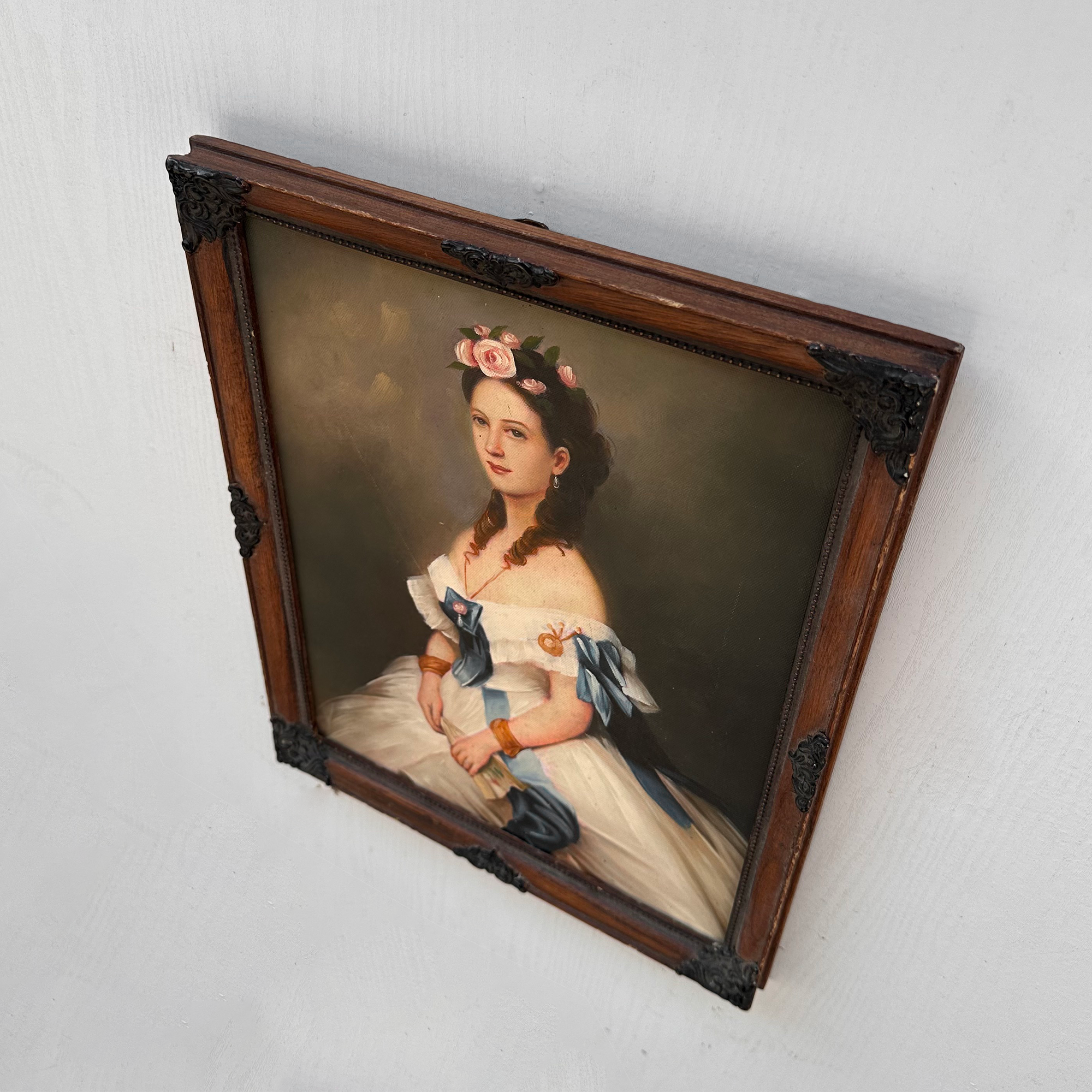 Vintage Victorian Lady Hand-Painted Oil Painting | Romantic Female Portrait Theme | Solid Wood Carved Frame 32x39cm