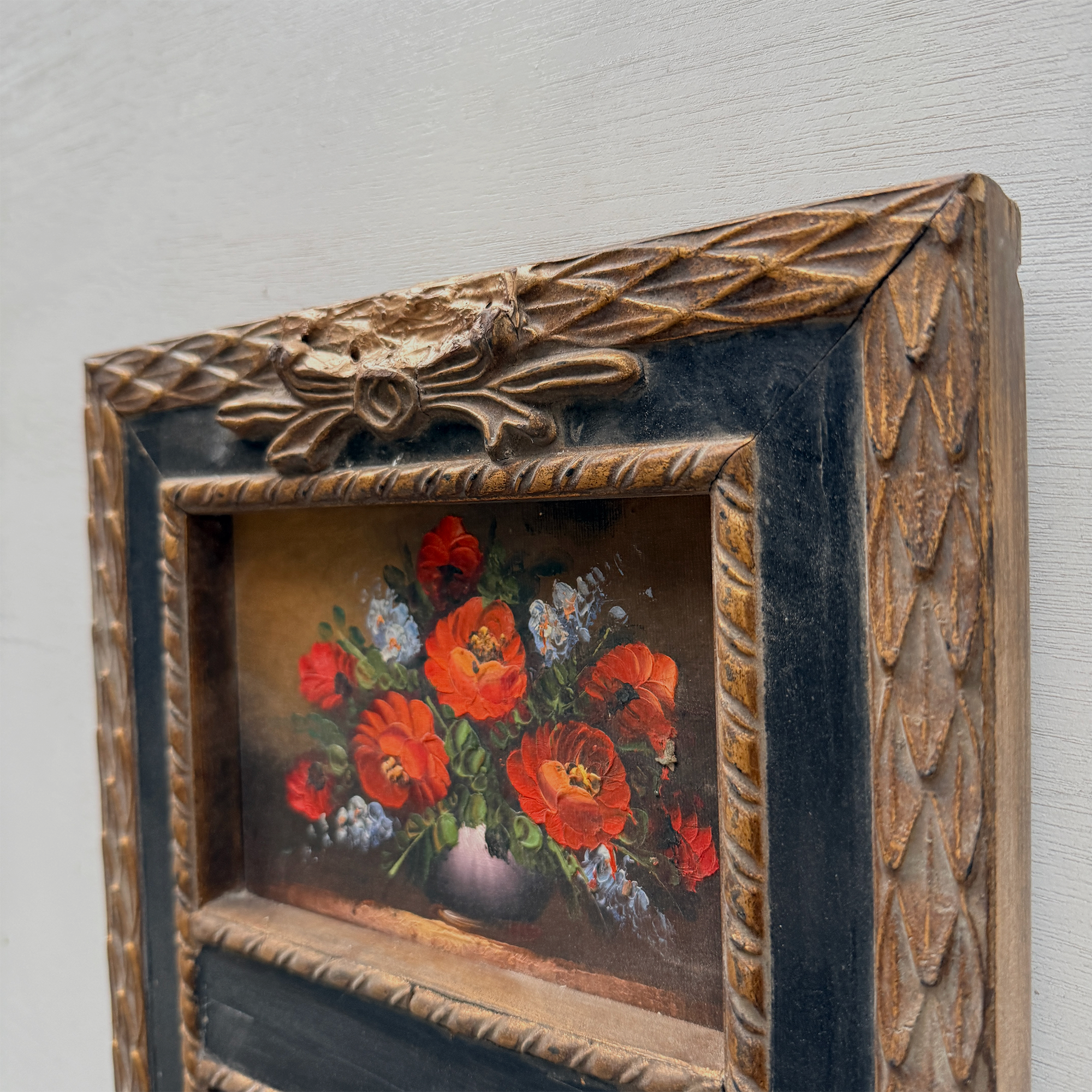 Original Floral Still Life Hand-Painted Canvas Art, Moody Cottagecore Framed Painting with Ribbon Crest (with Frame 27 × 55 cm )