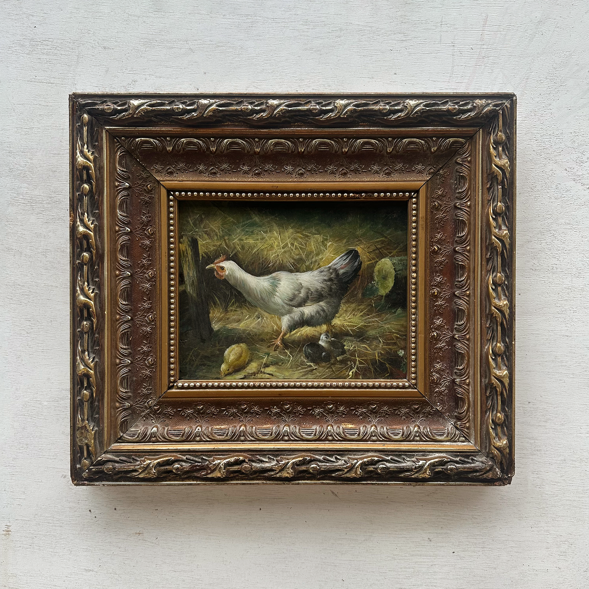 Vintage European Farmyard Oil Painting, Original Chicken Artwork for Classic Interiors(Approx. 17.7 × 15.7 inches)