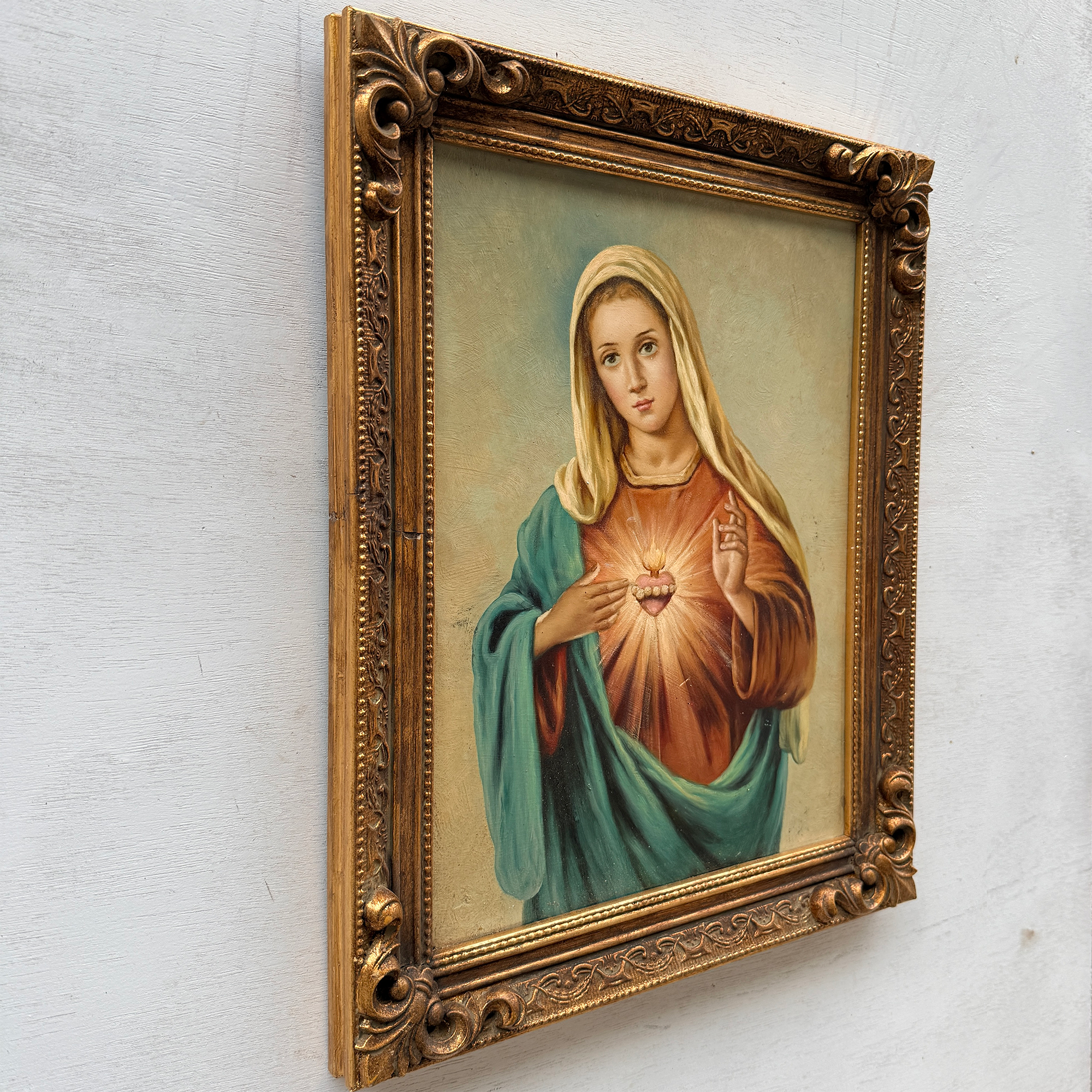 Hand-Painted Sacred Heart Religious Oil Painting, Vintage Framed Wall Art  (15.0 × 18.9 in)