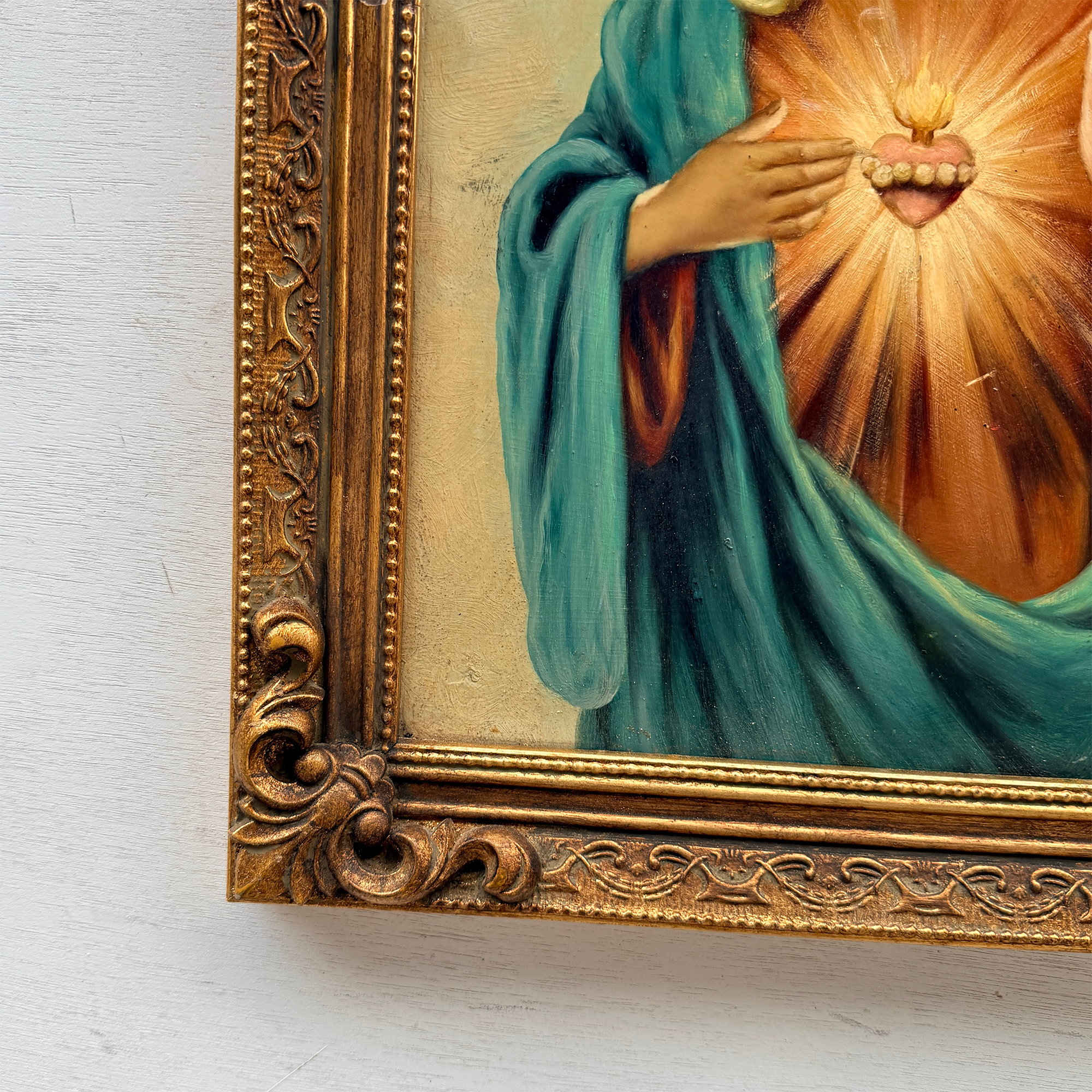 Hand-Painted Sacred Heart Religious Oil Painting, Vintage Framed Wall Art  (15.0 × 18.9 in)