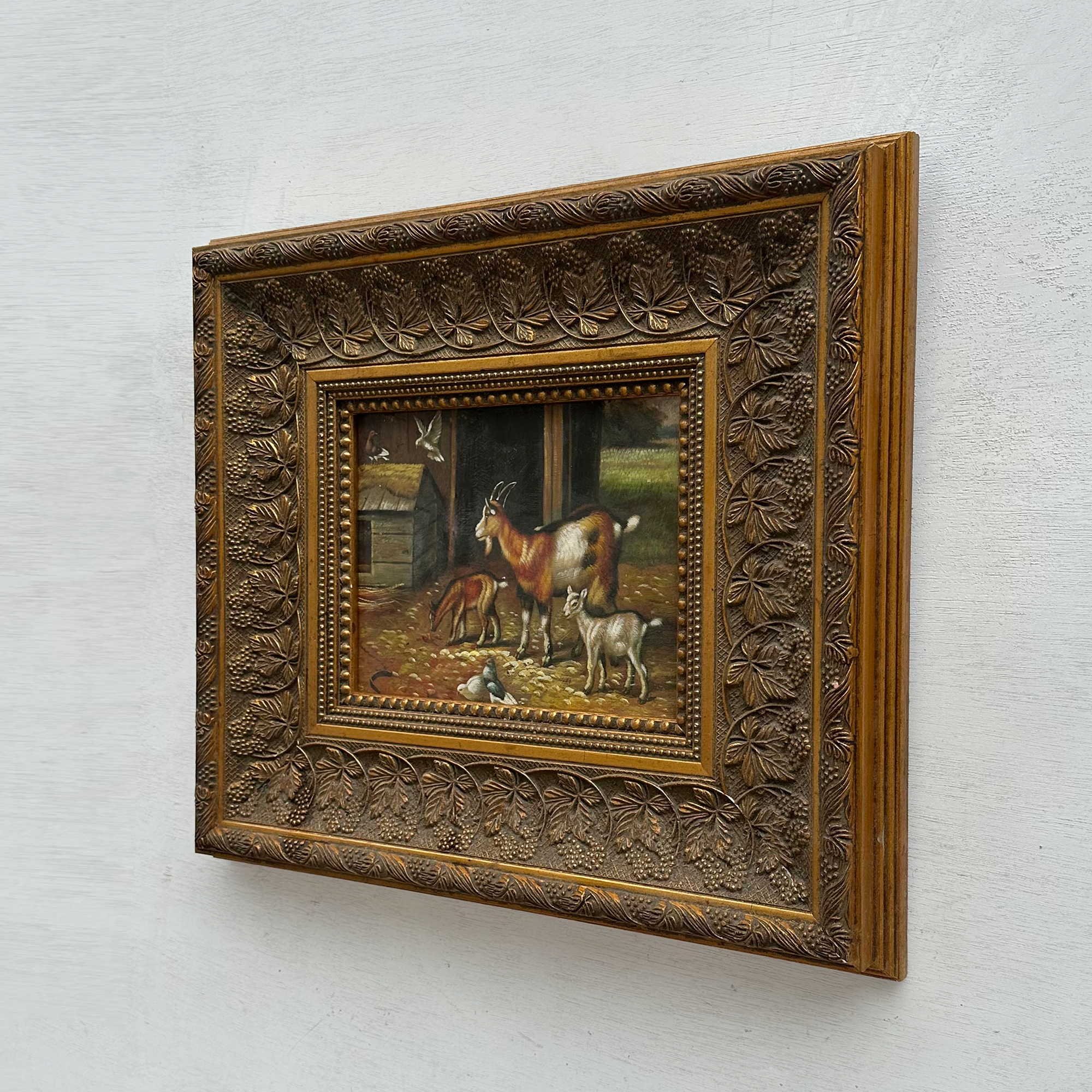 Original Farmhouse Goats Hand-Painted Oil Painting in Heavy Ornate Grapevine Gold Frame   ( with Frame 50 x 45 cm )