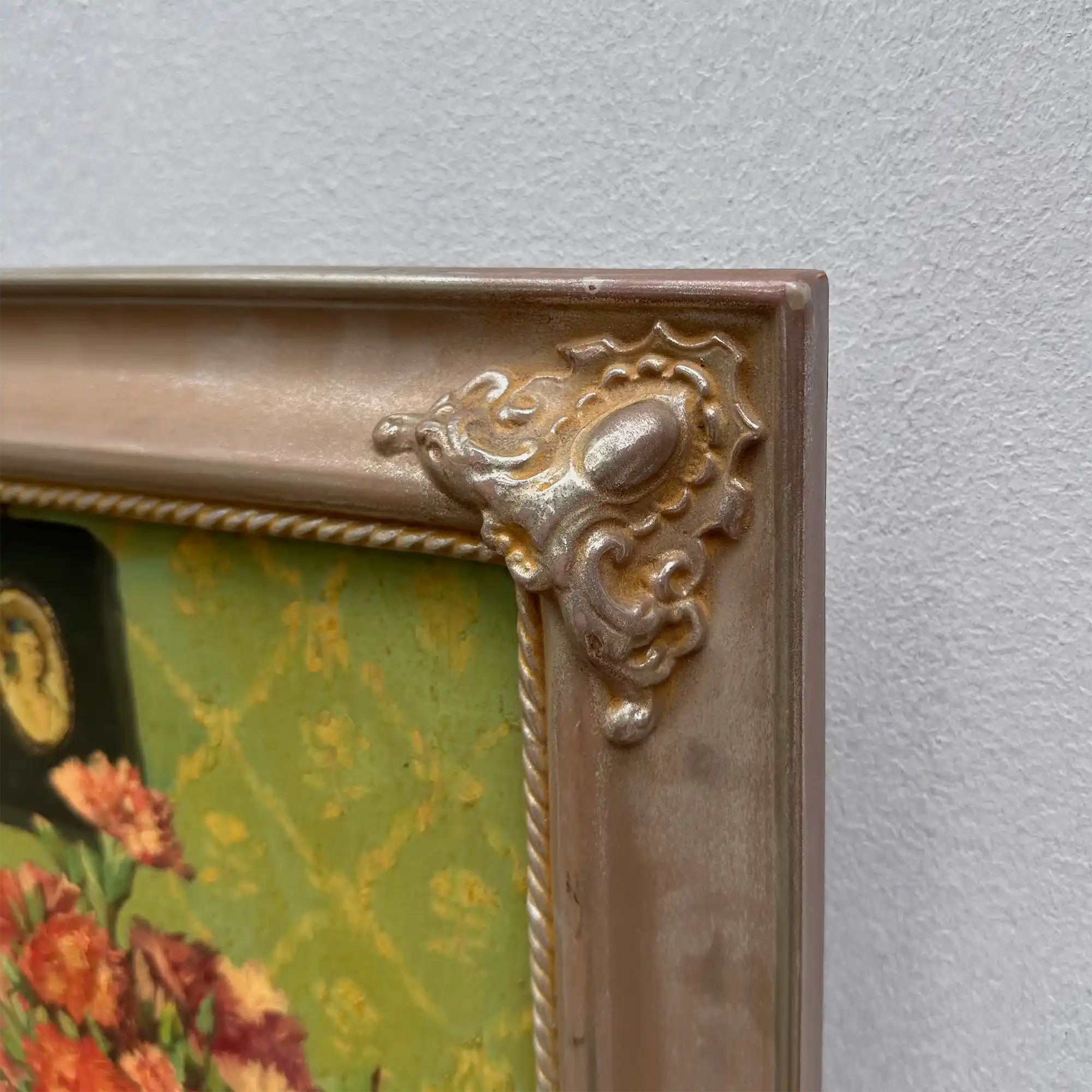 Original Hand-Painted French Vintage Carnation Still Life Oil Painting, 40x49cm - Vintage Oil Painting - Arden Gallery