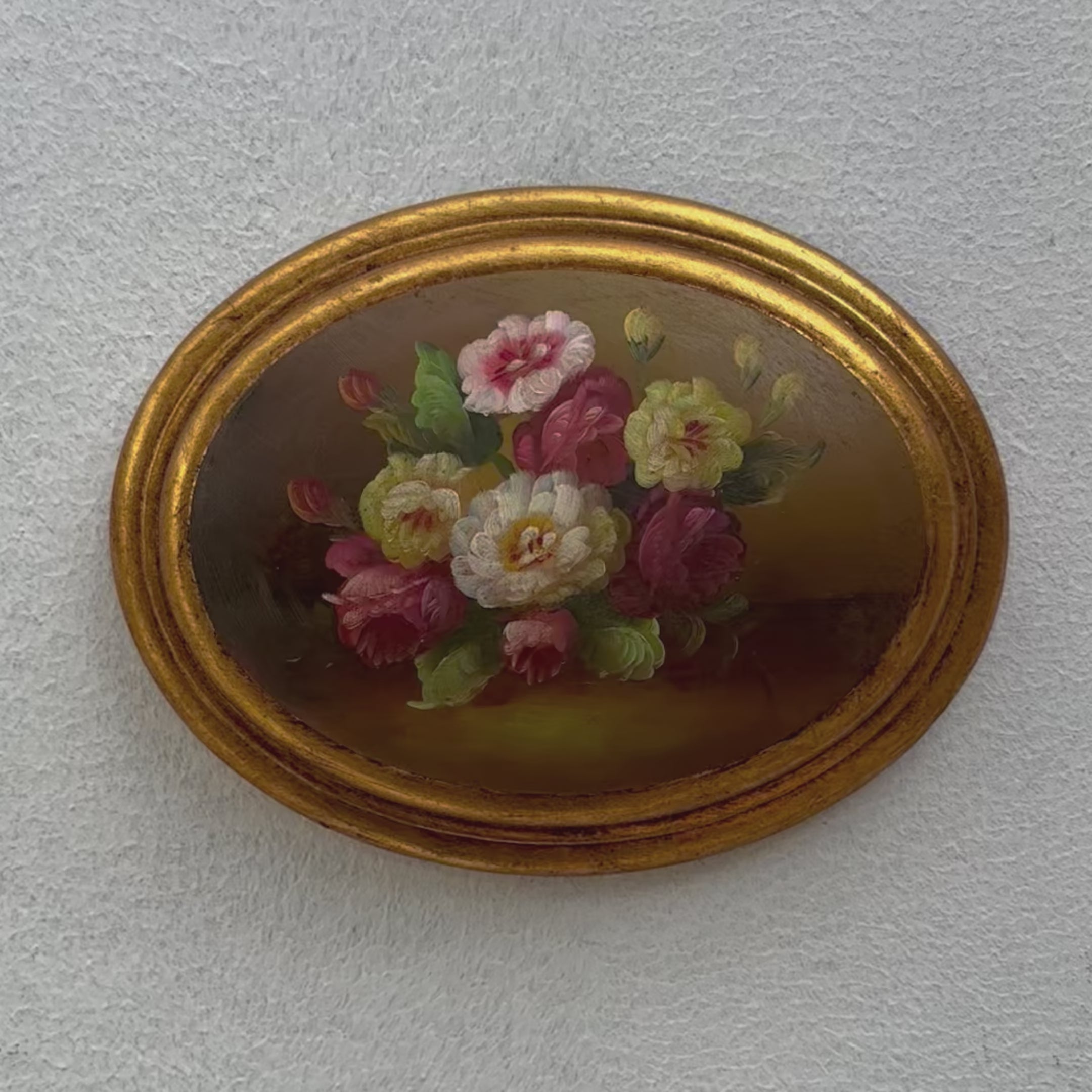 Original Vintage Floral Still Life Painting, Romantic Oval Flower Decor 22 x 17 cm