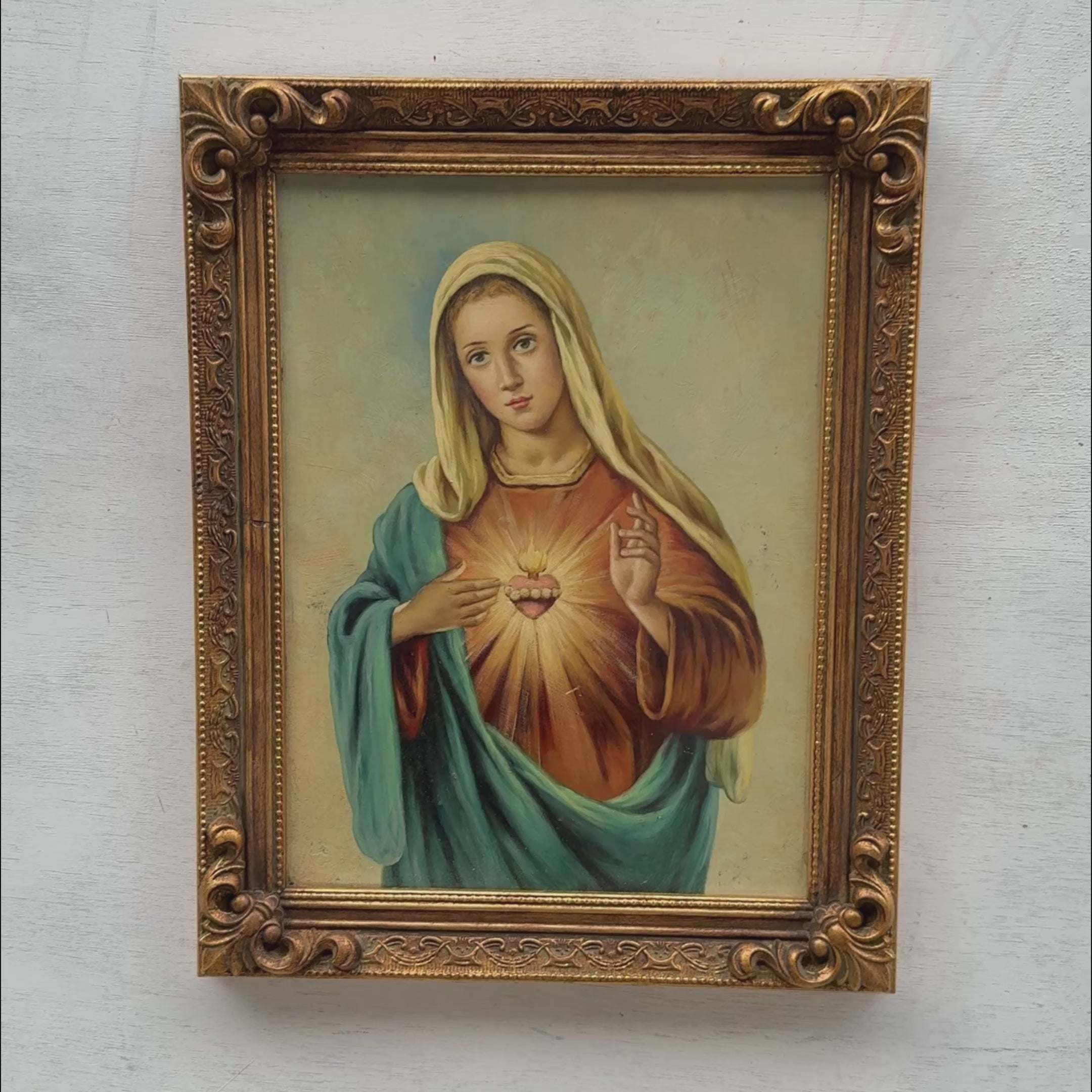 Hand-Painted Sacred Heart Religious Oil Painting, Vintage Framed Wall Art  (15.0 × 18.9 in)